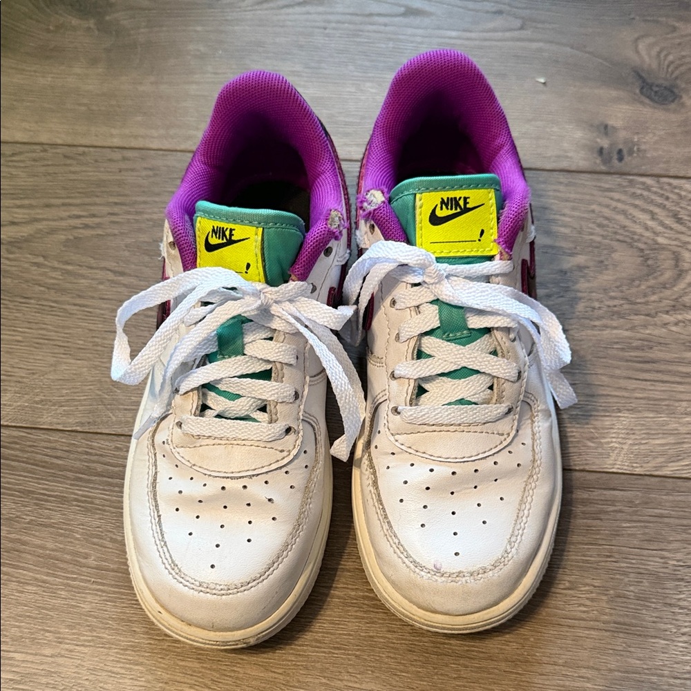 Nike Girls Sneakers – Size 1Y – White with Purple & Teal – Gently Used